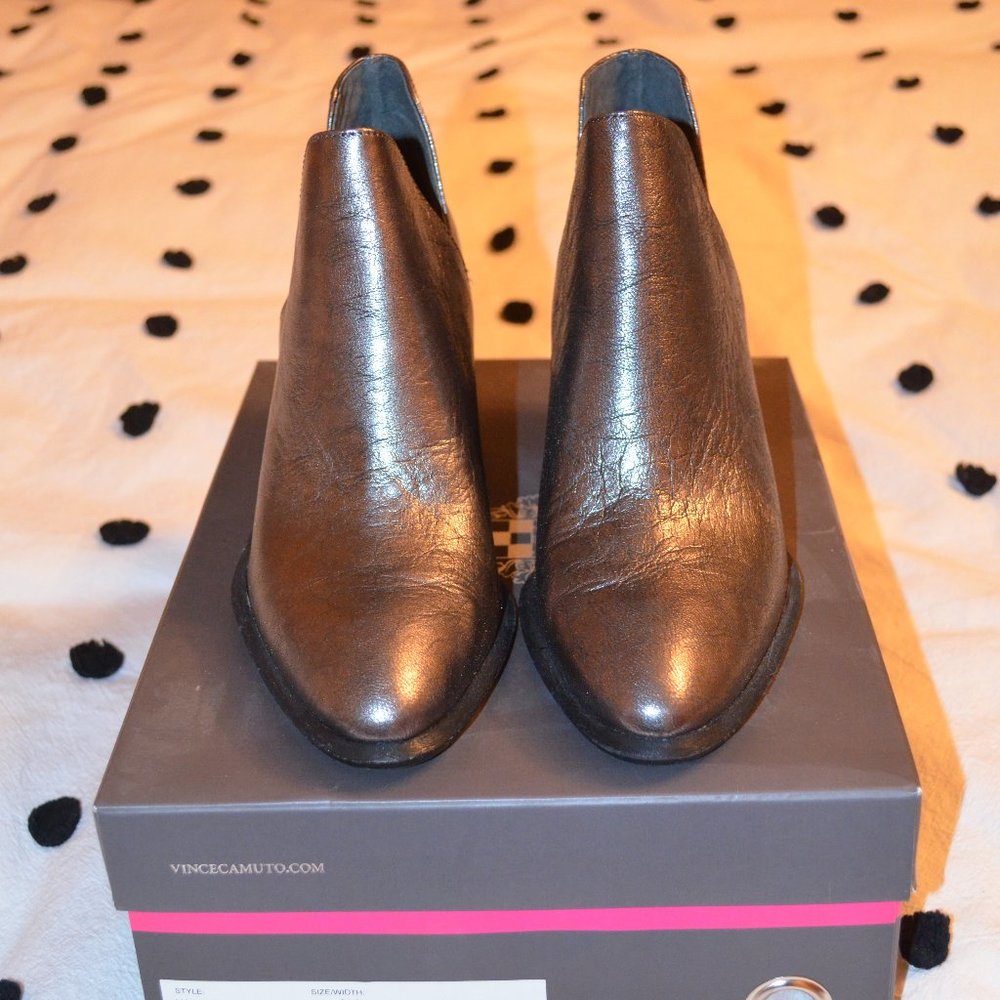Vince Camuto VC-PETRAN Block Heel Bootie